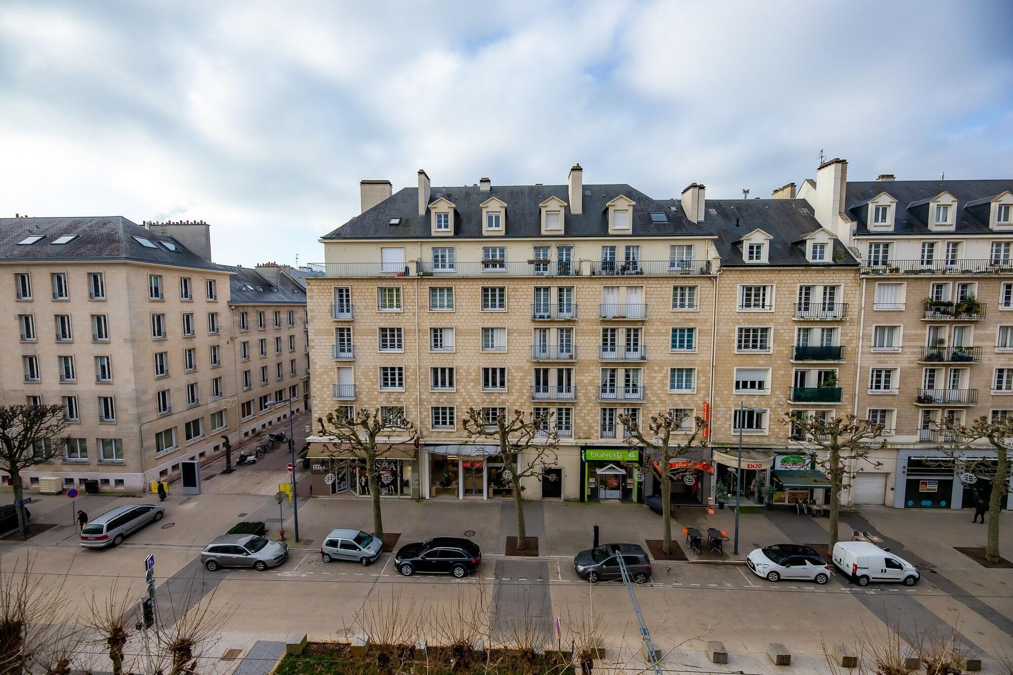 Hotel Logis Du Chateau Caen